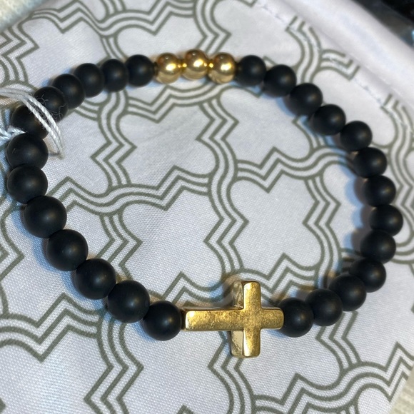 NWT JONAH GENIUN AGATE BLACK BEADS UNISEX BRACELET BRUSHED GOLD METAL CROSS - Picture 3 of 14